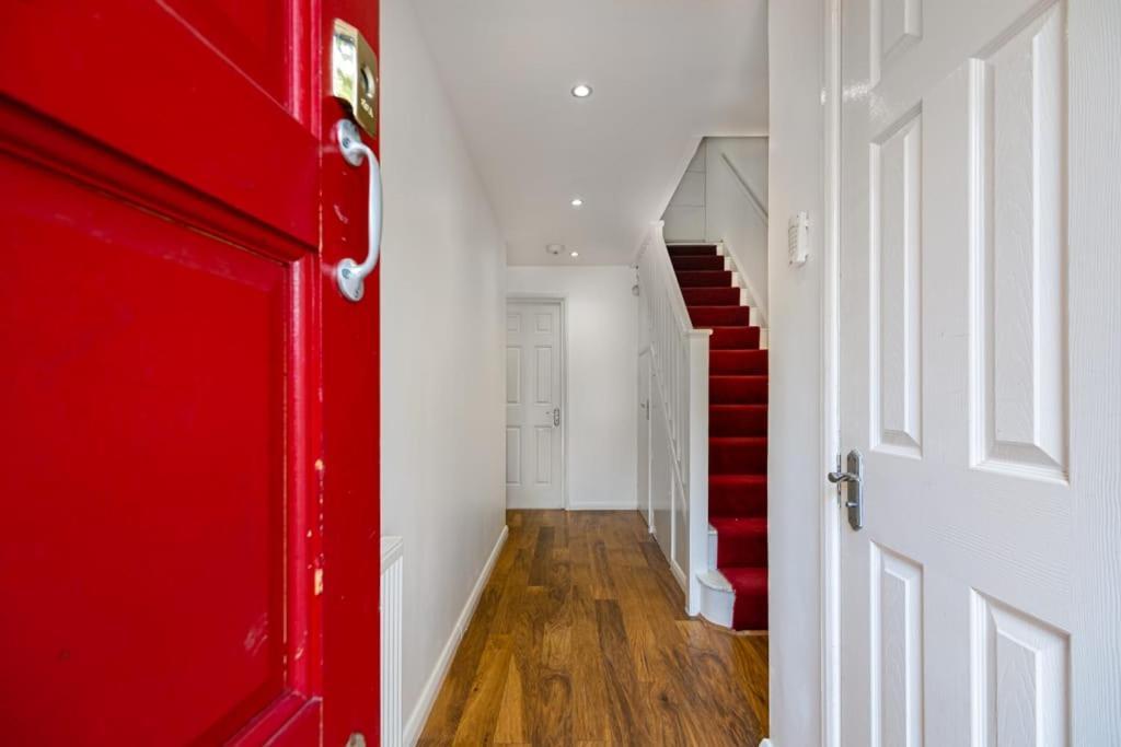 Gasthof Single Refurbished Bedroom London