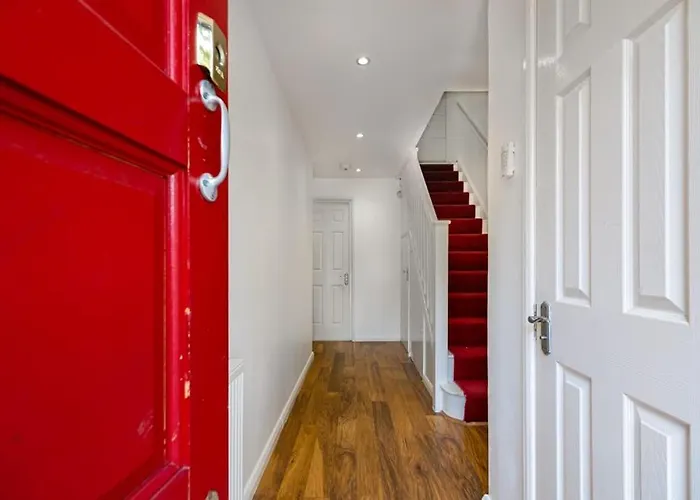 London Single Refurbished Bedroom